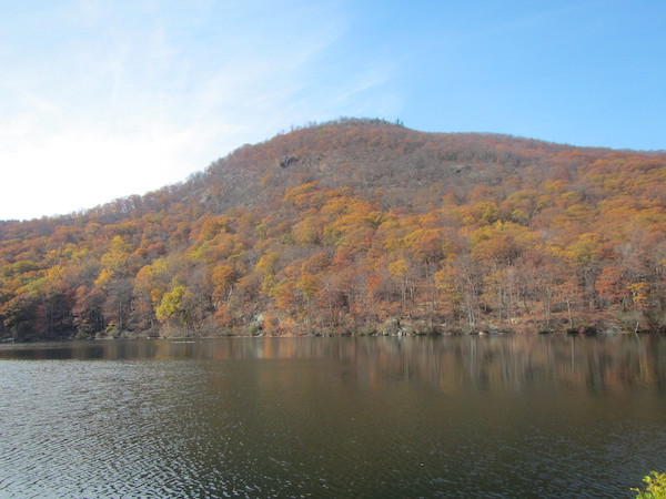 Bear Mountain over Hessian Lake