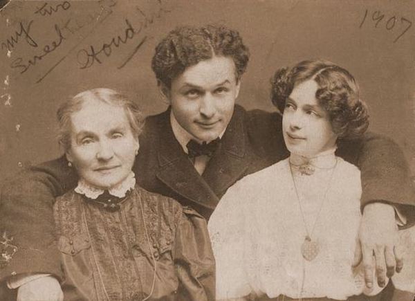Houdini with mother and wife