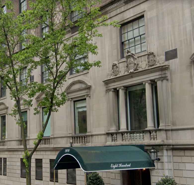 800 Park Avenue