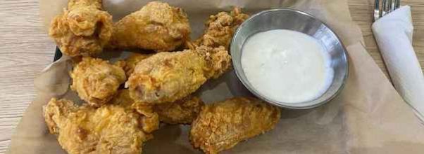 A New Korean Fried Chicken Spot Opens on the Upper East Side