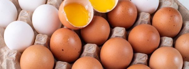 Tenant of Upscale Fifth Ave Building Throws Eggs at Neighbors: Lawsuit