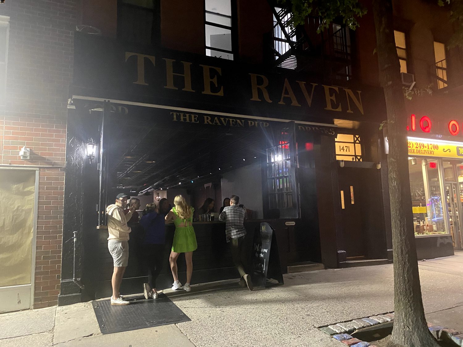 The Raven Pub UES