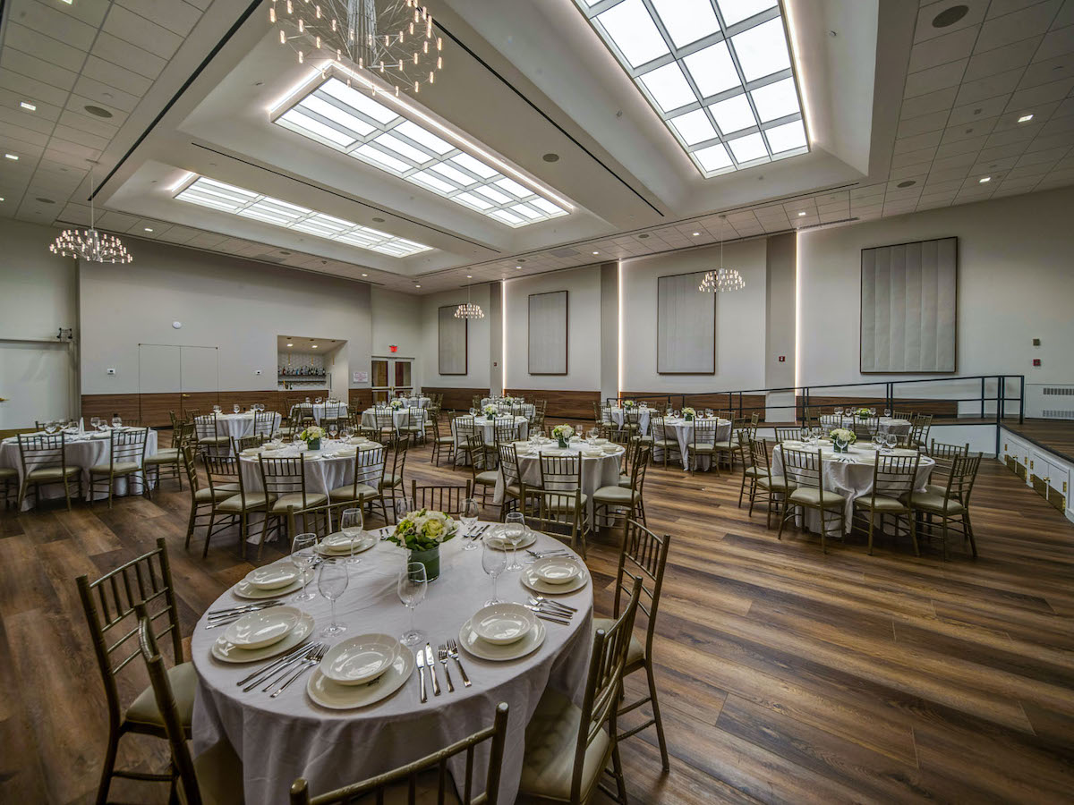 Chiotes Hall