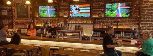 Plug Uglies Opens in Former Bar Coastal Space