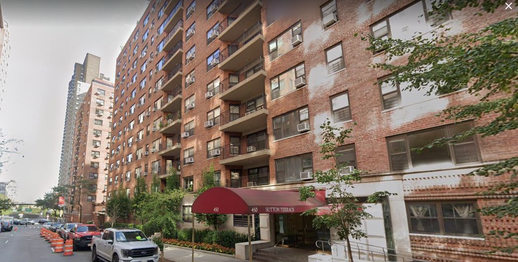 450 Sutton Terrace Marcus Twins