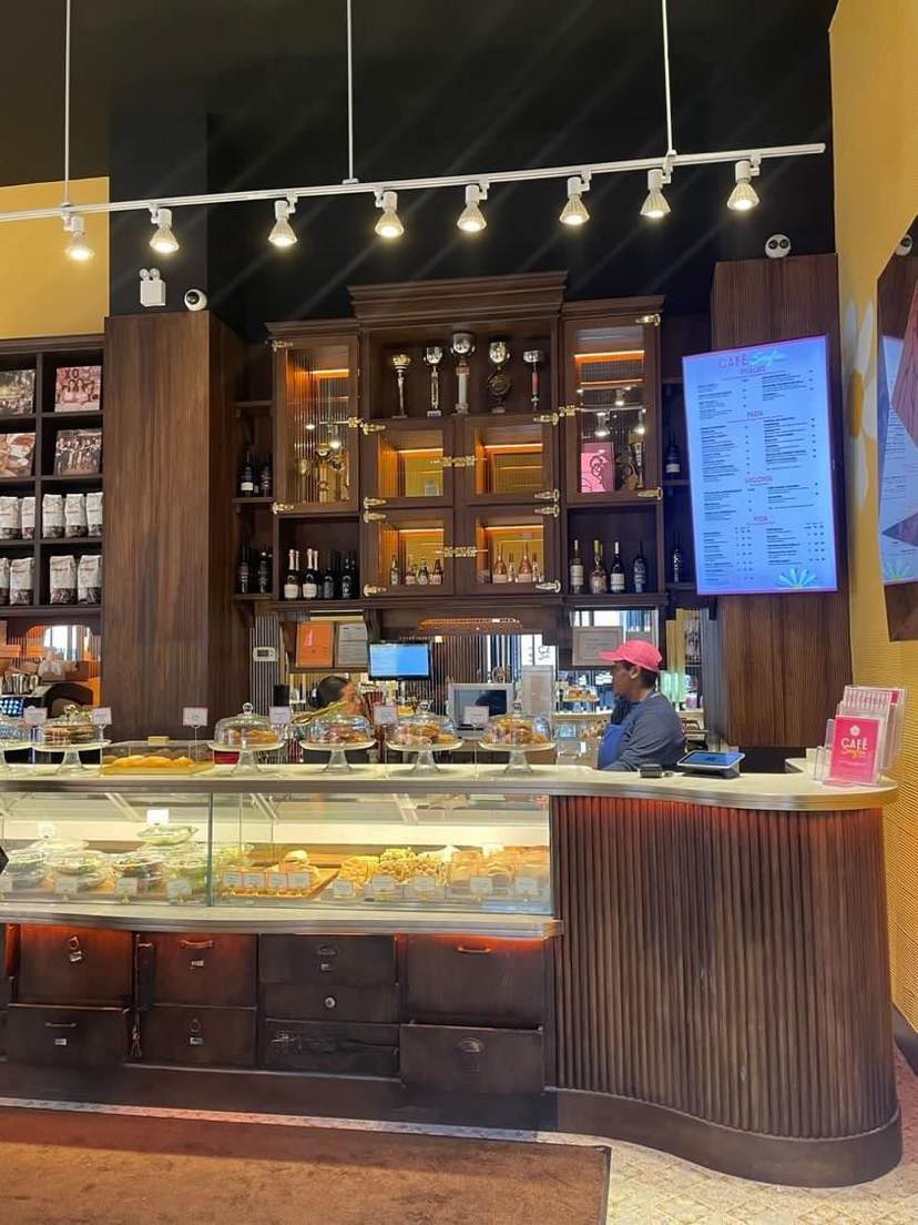 cafe serafina ues