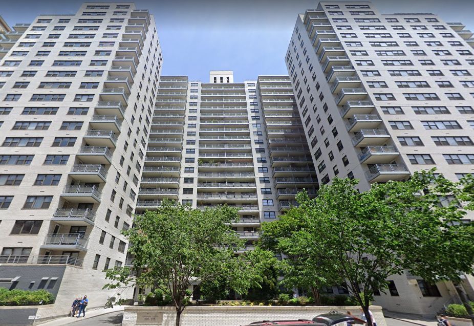 305 East 86th Street
