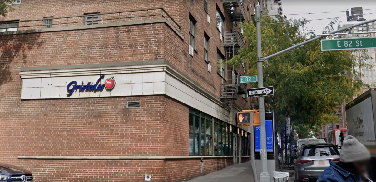 gristedes closing 1450 Third Avenue