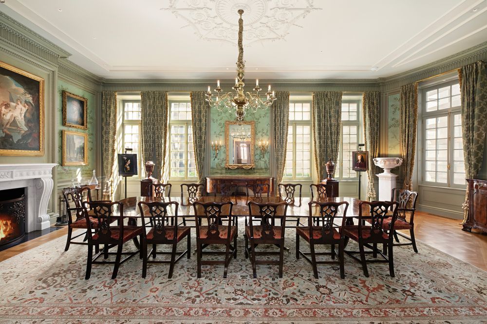 4 East 79th Street dining room