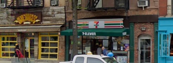 7-Eleven Reportedly Robbed by Giant Flock of Teenagers